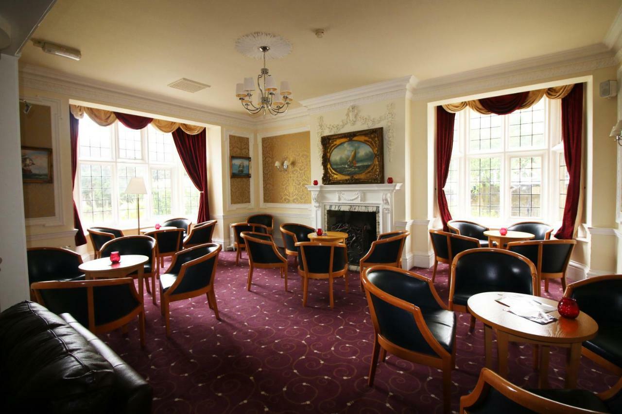 Westone Manor Отель 3*