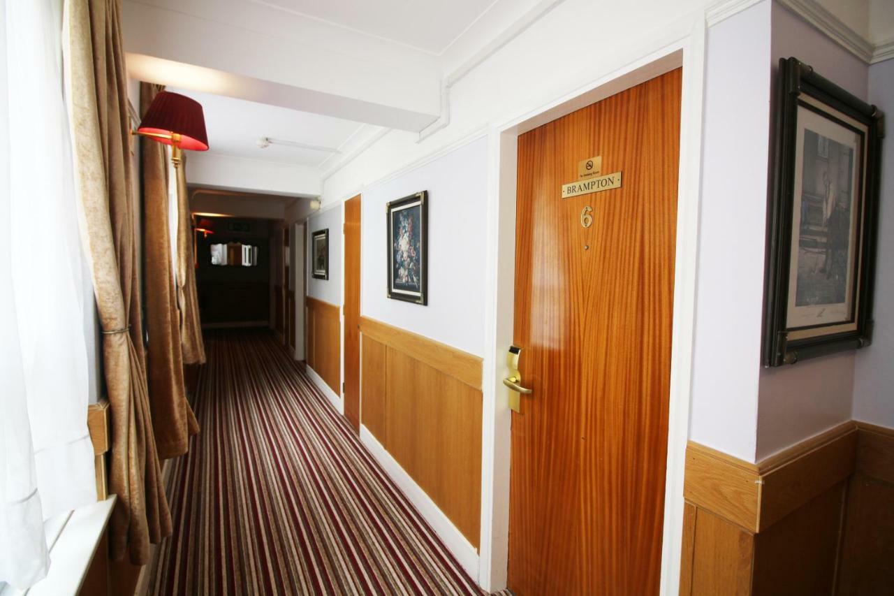 Westone Manor 3* Нортхемптон